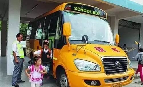 校車乘坐指南,請務(wù)必收下! 校車乘坐指南,請務(wù)必收下!