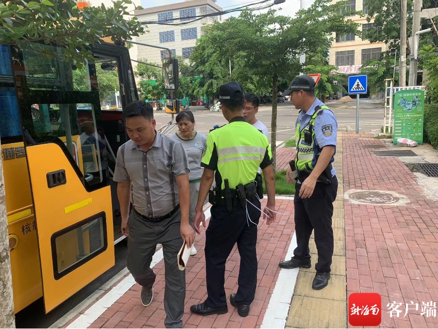 嚴厲打擊“黑校車”！儋州公安交警聯合市教育局開展校車安全大檢查