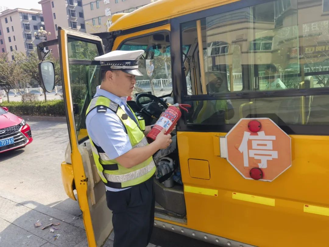 邵武市開展2023年校車安全 “雙隨機、一公開”跨部門聯(lián)合抽查