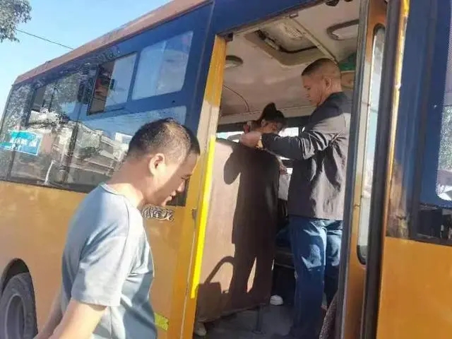 轅門口街道:為愛護航,鋪好平安“求學”路 轅門口街道:為愛護航,鋪好平安“求學”路