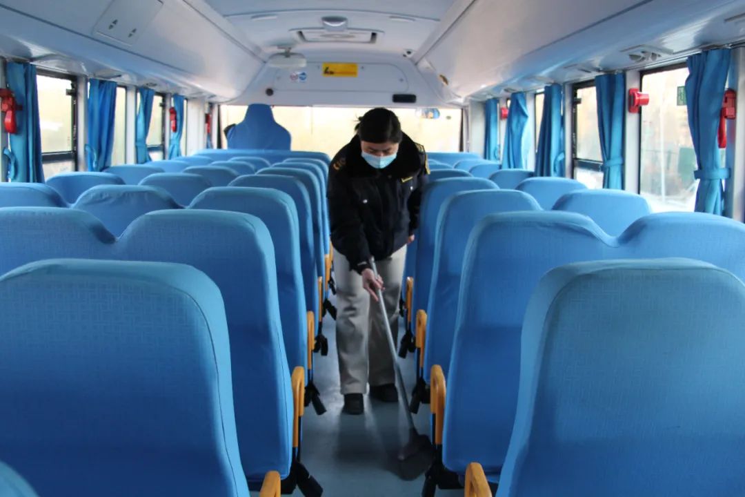 今日開學,溫馨校車安全護航 圖片
