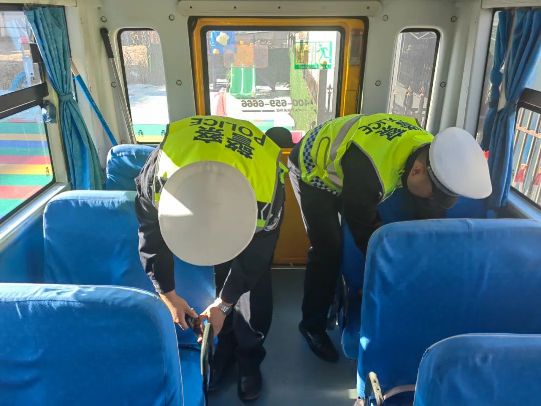 七進宣傳 | 伊美交警積極推進2024年秋季校車交通安全警示教育工作 圖片