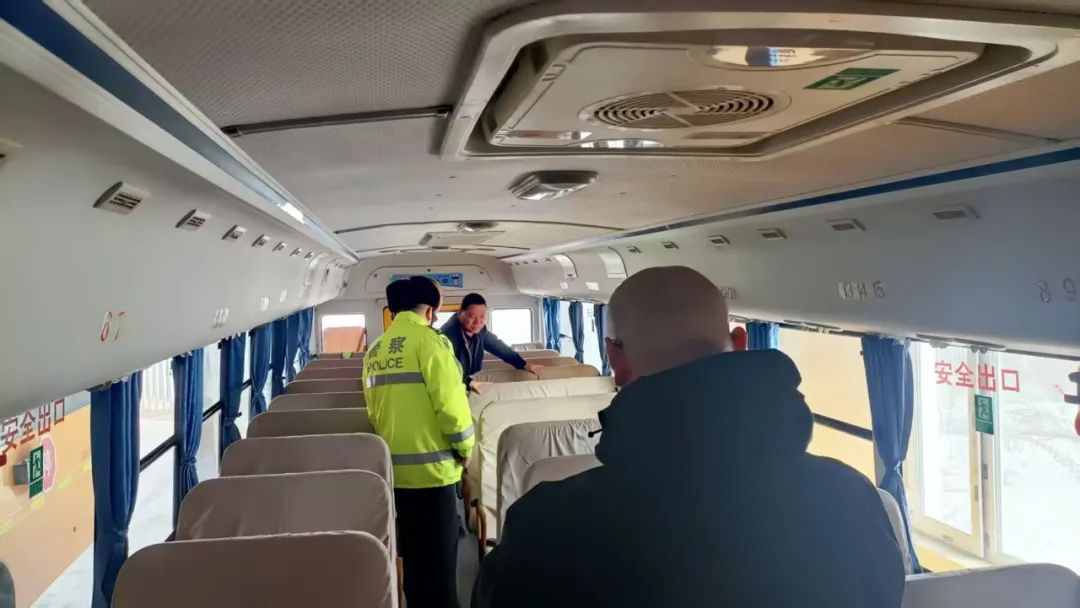 【蒲公綠色課堂·安全】--沖乎爾鎮寄宿制中護航成長校車安全 圖片