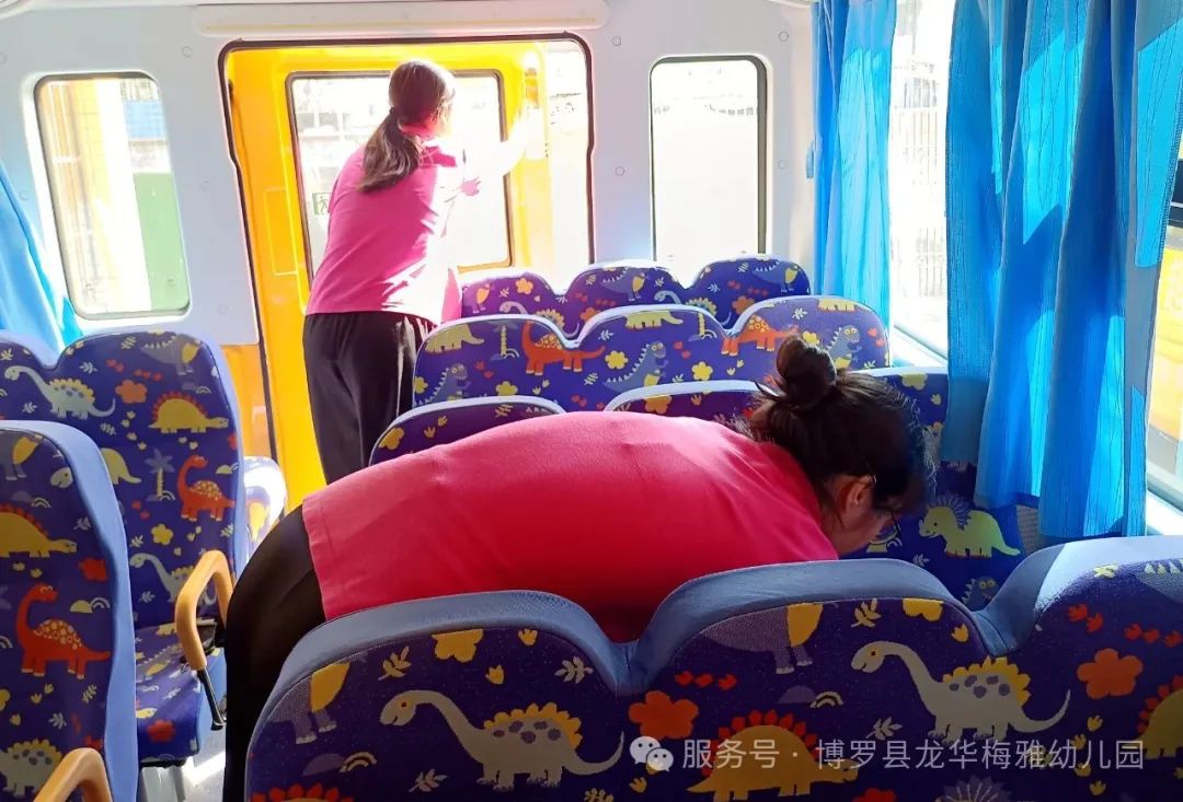 安全“童”行,用心護航——記博羅縣龍華梅雅幼兒園校車安全應急演練 圖片