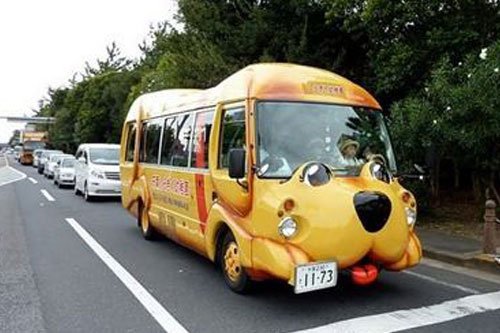 日本校車(chē)也賣(mài)“萌”　連大人都想坐（圖）