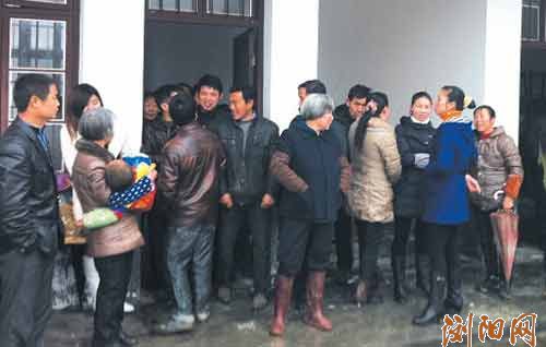 張坊農(nóng)村公交補貼校車陷困局