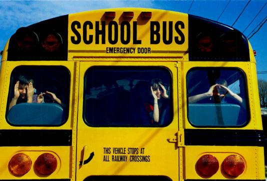 美國校車：一項延續百余年的安全工程(圖)