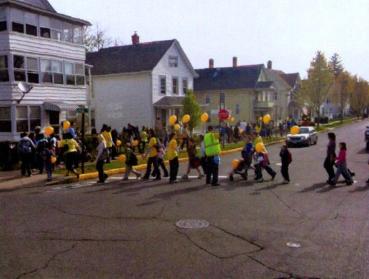 美國校車：一項延續百余年的安全工程(圖)