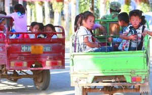 校車治理新思路——因地制宜