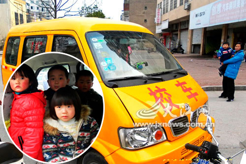 超載校車，不能承受生命之重（圖）