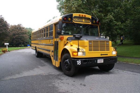 國(guó)外校車制度給我們的啟示(圖)