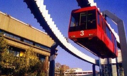 國(guó)外校車制度給我們的啟示(圖)