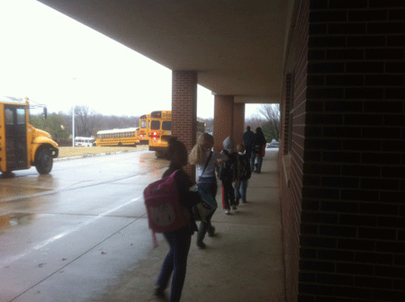 國(guó)外校車制度給我們的啟示(圖)