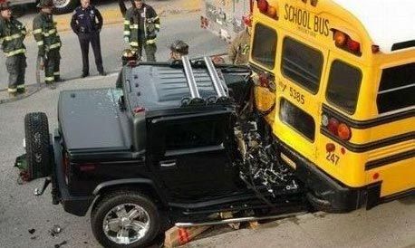 美國校車是最安全、最有特權的公車（組圖）