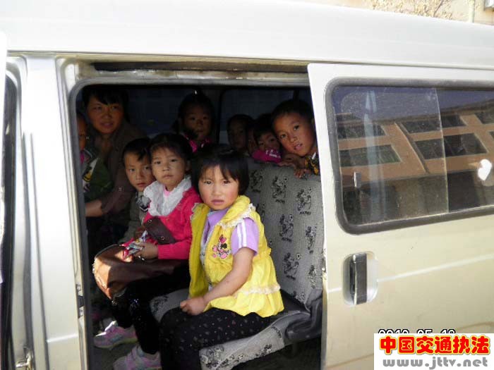 江蘇盱眙：校車交通安全檢查“再發力”