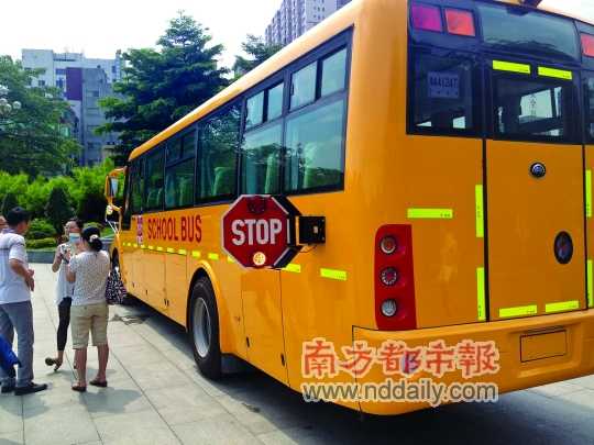 廣東1.6萬輛校車 大部分是改裝車(圖)