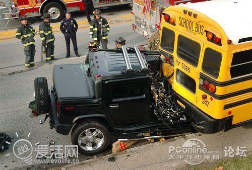 美國校車特權：可給交警開罰單