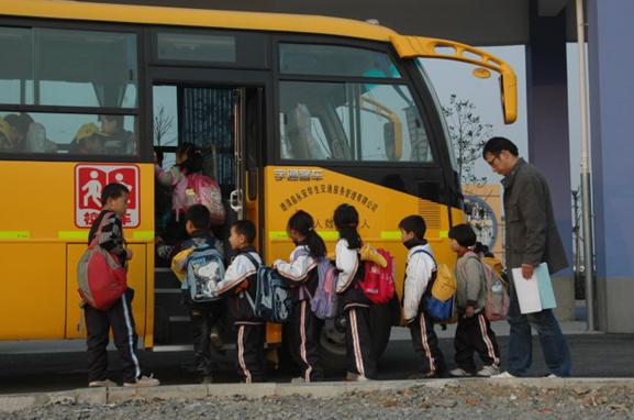 浙江德清縣校車運(yùn)營調(diào)查