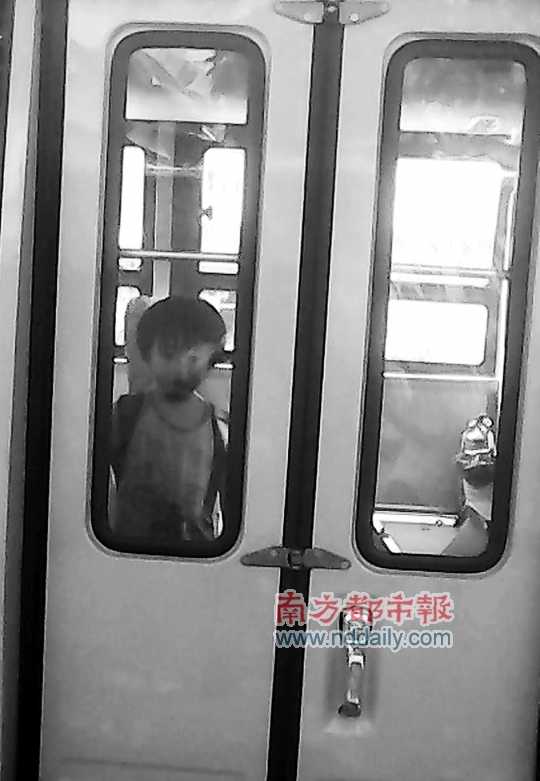 女童被悶校車 園方竟稱演習(xí)(圖)