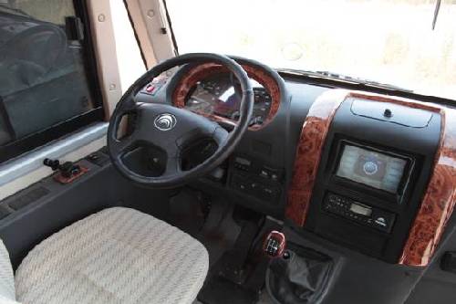 小校車(chē)破解大難題 宇通B照小校車(chē)化解校車(chē)司機(jī)匱乏窘境