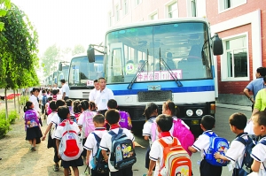 長春：公辦校車讓學生遠離危險