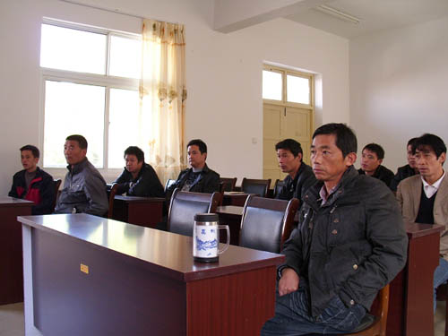 涇縣組織“校車”駕駛員學習公安部123、124號令