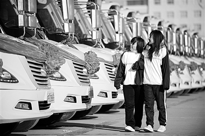 寧夏平羅縣校車運營啟動儀式