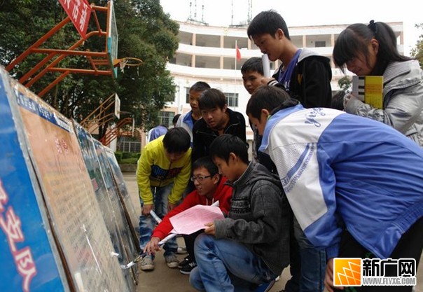 屏邊縣公安局交警大隊“校車事故”教訓強化接送學生車輛事故預防工作