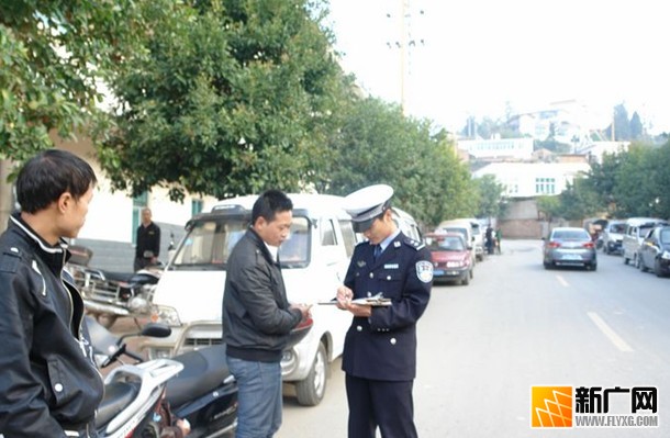 屏邊縣公安局交警大隊“校車事故”教訓強化接送學生車輛事故預防工作
