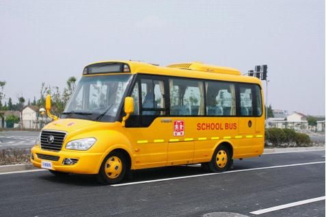 淮安150輛校車成新年好禮  宇通校車完美收官2012