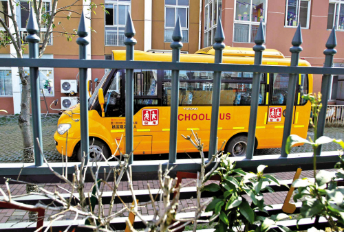 嘉興：三分之一校車已通過(guò)檢驗(yàn) 一半左右司機(jī)申請(qǐng)到資質(zhì)