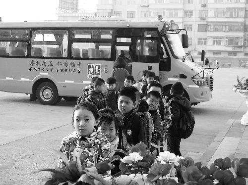 70輛海格校車山西懷仁投運