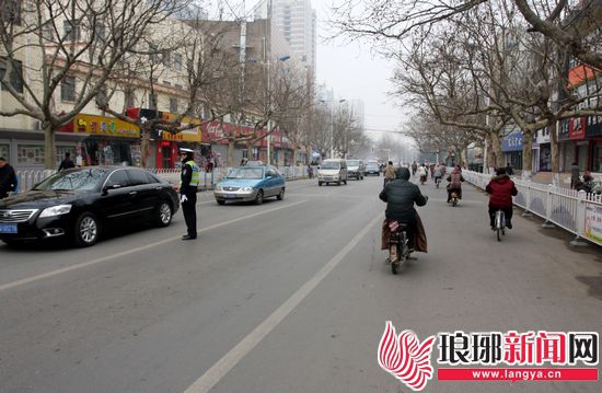 臨沂校車限時整改20天 18輛校車僅3輛達標運營