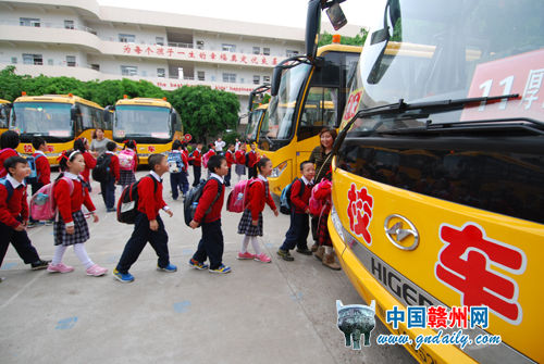 贛州市校車安全管理實施細則