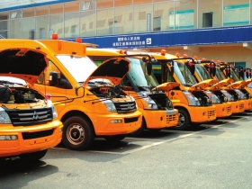 醴陵61臺專業校車“閱兵”