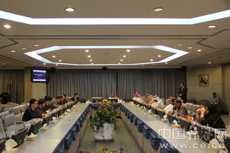 中國校車企業瞄準沙特市場(圖) 中國校車企業瞄準沙特市場(圖)