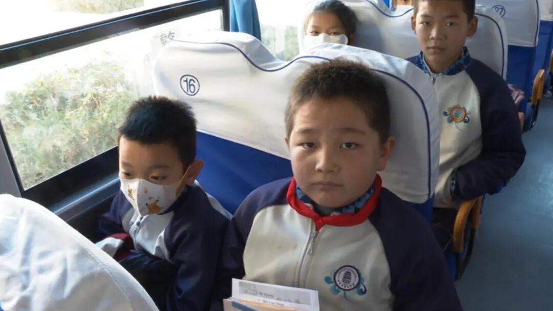 敦煌:校車擴容升級 教育惠民“加速” 敦煌:校車擴容升級 教育惠民“加速”