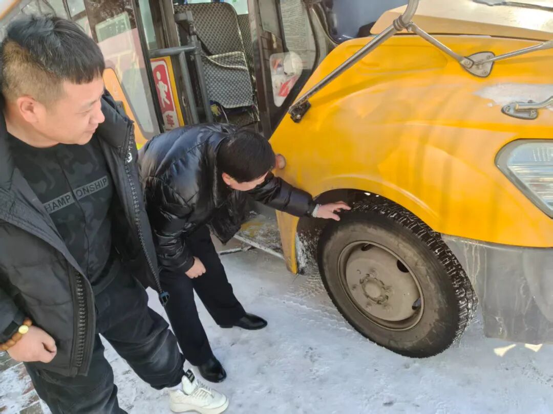 筑牢安全防線 護(hù)航學(xué)子出行 | 通河縣教育局開展校車安全專項檢查