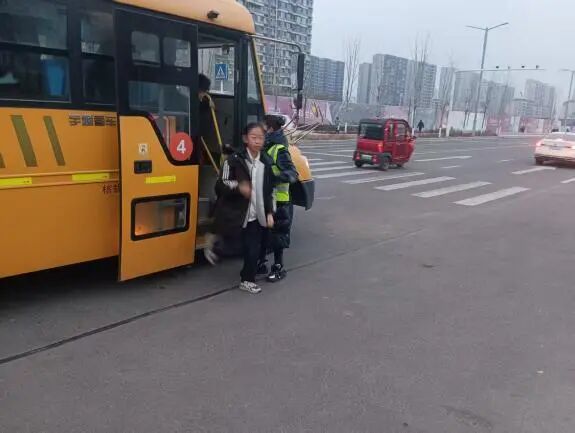 濰城區大莊子學校丨以練筑防,護航平安 濰城區大莊子學校丨以練筑防,護航平安