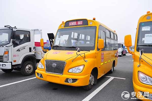 校車保養也有很多講究 你知道嗎? 校車