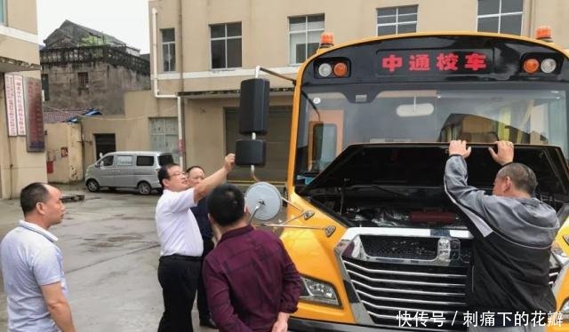 校車巡展進湖北——暑期巡展系列報道之一 校車巡展進湖北——暑期巡展系列報道之一