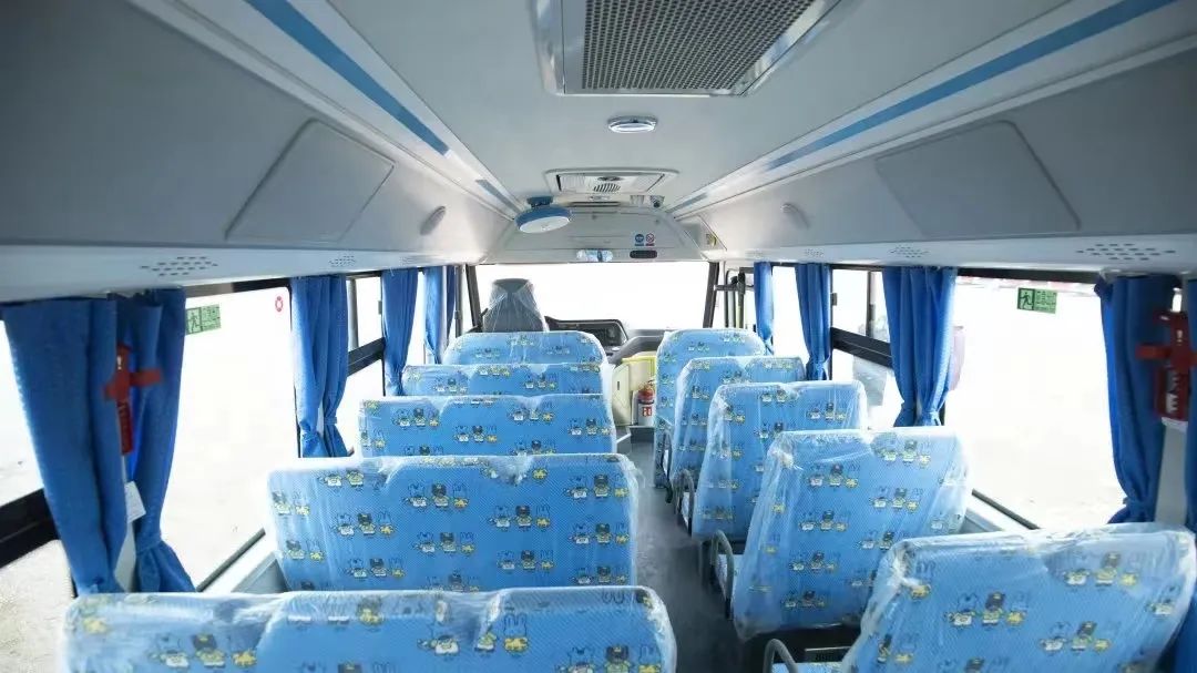 歐輝健康校車別出新“材”，守護(hù)學(xué)童健康