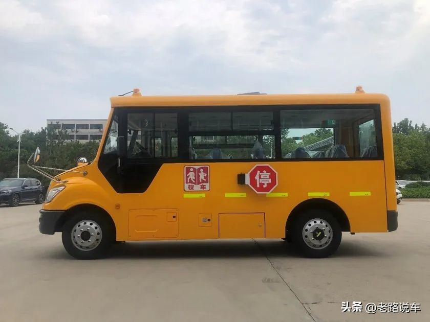 校車條例十周年 宇通ZK6535DX優(yōu)享版校車守護(hù)學(xué)生平安求學(xué)路 校車條例十周年 宇通ZK6535DX優(yōu)享版校車守護(hù)學(xué)生平安求學(xué)路