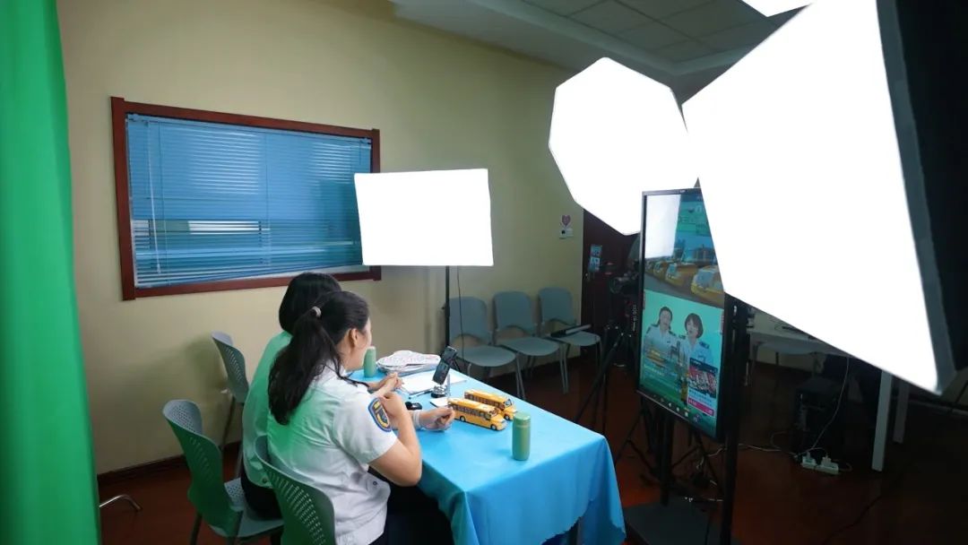 細(xì)數(shù)十年歷程,溫馨校車(chē)用產(chǎn)業(yè)轉(zhuǎn)型實(shí)現(xiàn)高質(zhì)量發(fā)展 圖片