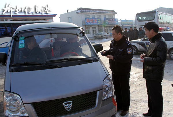 大嶺鎮開展校車檢查整治行動