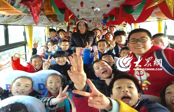 “雙旦”來襲 交運(yùn)溫馨校車流動課堂繽紛多彩