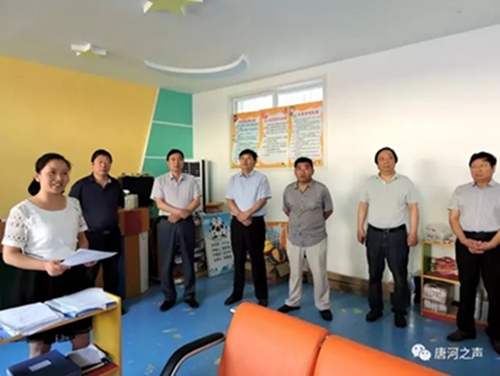 唐河縣政協對“校車安全管理”進行專項民主監督