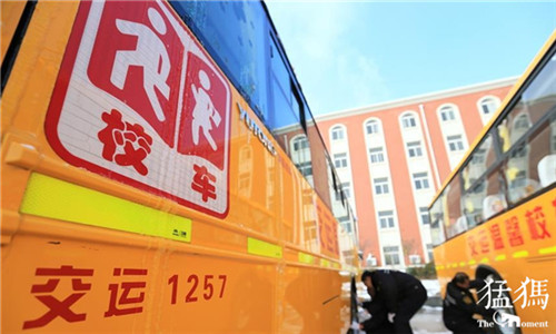 鄧州交警大隊四項措施筑牢校車安全防線