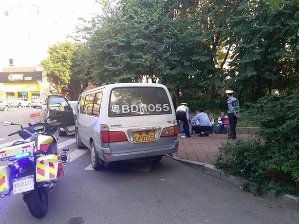 龍崗黑校車名單曝光！別再讓你的孩子乘坐