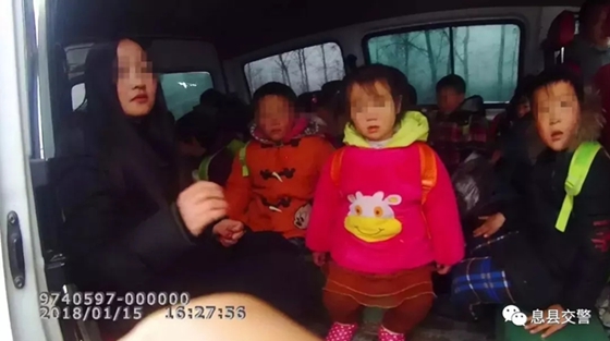 河南省曝光七起“黑校車”典型案例 河南省曝光七起“黑校車”典型案例